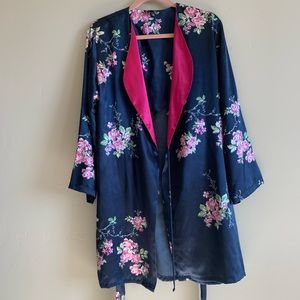 Woman’s nightgown-Robe Size S/M